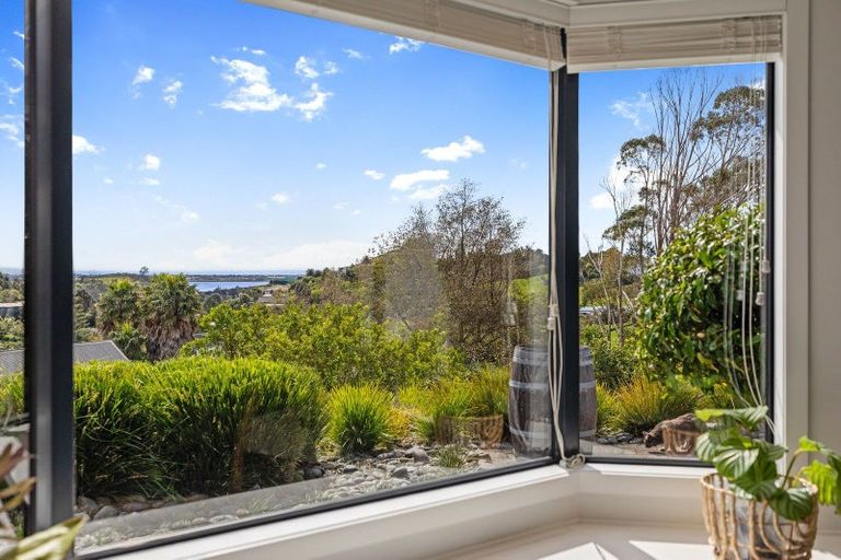 Photo of property in 135r Waikite Road, Welcome Bay, Tauranga, 3175