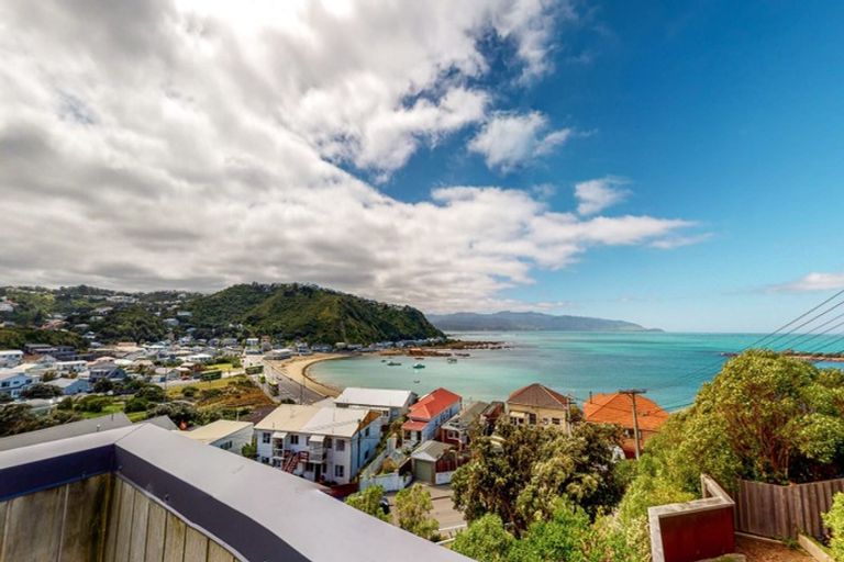 Photo of property in 4 Milne Terrace, Island Bay, Wellington, 6023