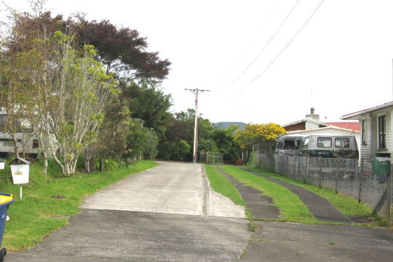 Photo of property in 10 Geordie Street, Henderson, Auckland, 0612