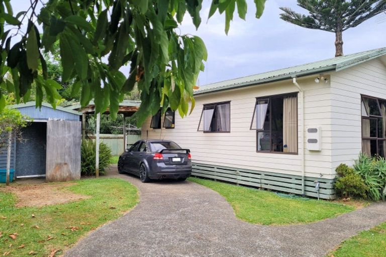 Photo of property in 8a Nicholas Avenue, Whitianga, 3510
