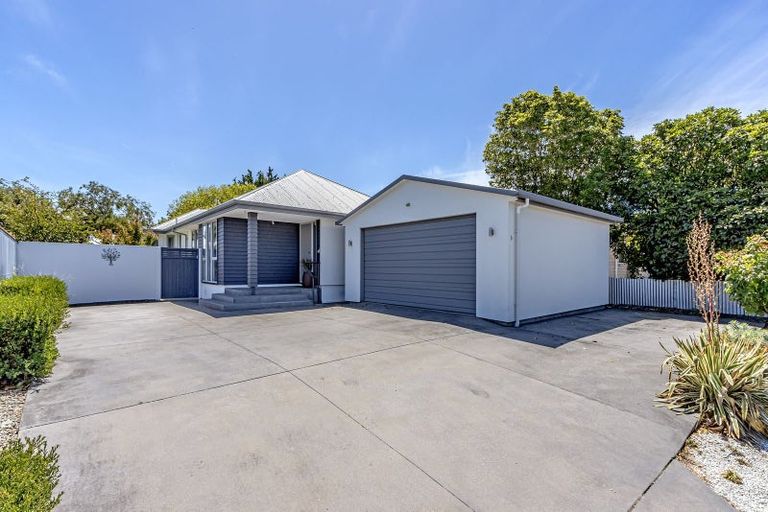 Photo of property in 6 Newhaven Street, Burwood, Christchurch, 8083