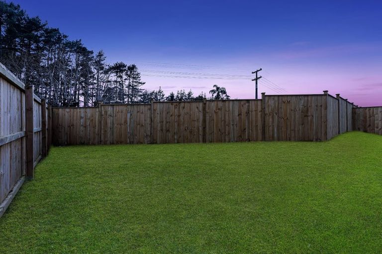 Photo of property in 24 Paihere Street, Huapai, 0810
