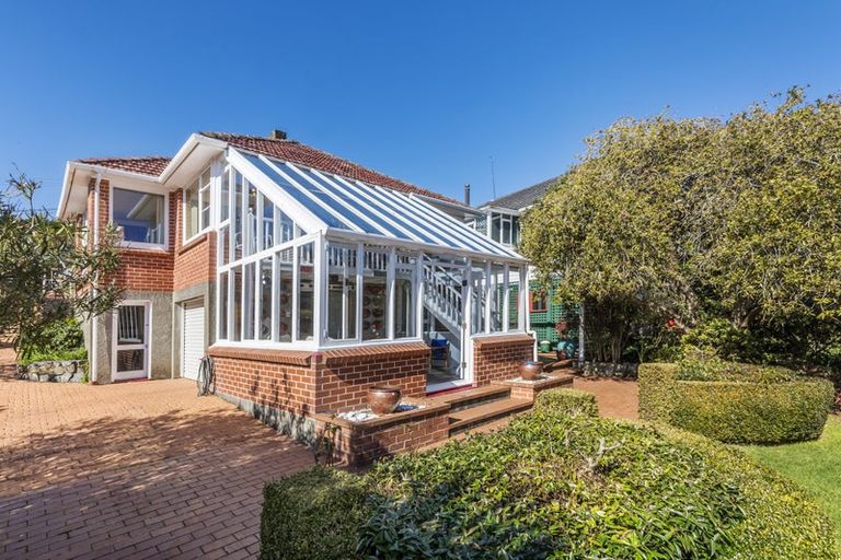 Photo of property in 66 Taylor Terrace, Tawa, Wellington, 5028