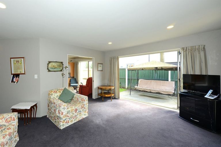 Photo of property in 16 Mona Vale Avenue, Riccarton, Christchurch, 8011