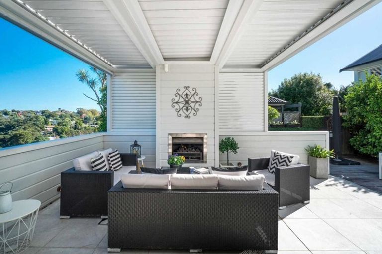 Photo of property in 41 Seaview Avenue, Northcote, Auckland, 0627