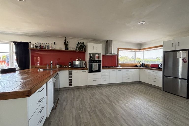 Photo of property in 1/125 Springs Road, Hornby, Christchurch, 8042