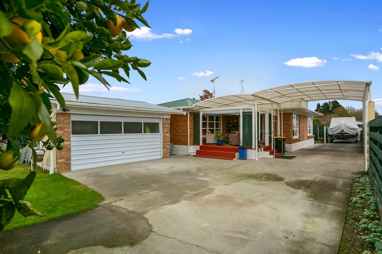 Photo of property in 75 Grey Street, Cambridge, 3434