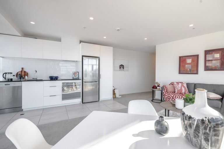 Photo of property in Pinnacle On Victoria, 160 Victoria Street, Te Aro, Wellington, 6011