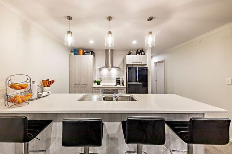 Photo of property in 16 Huamanu Street, Pukekohe, 2120