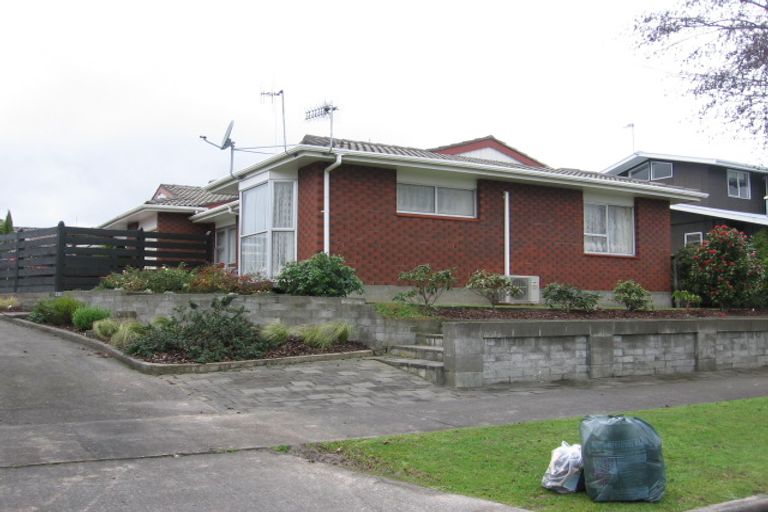 Photo of property in 17b Hillcrest Drive, Kelvin Grove, Palmerston North, 4414