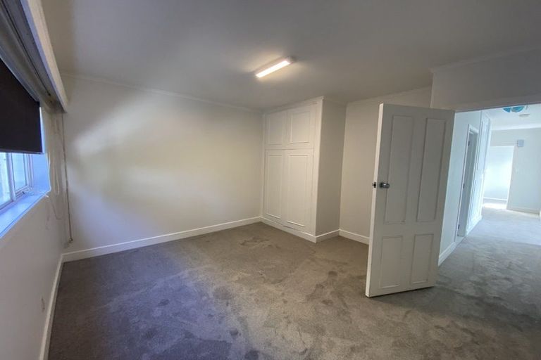 Photo of property in 23a Waiwera Place, Waiwera, Orewa, 0994