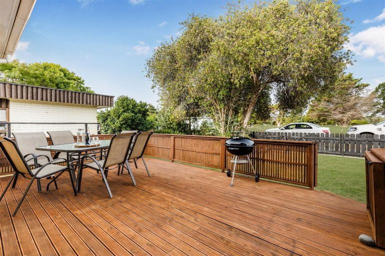 Photo of property in 1/60 Racecourse Road, Waiuku, 2123