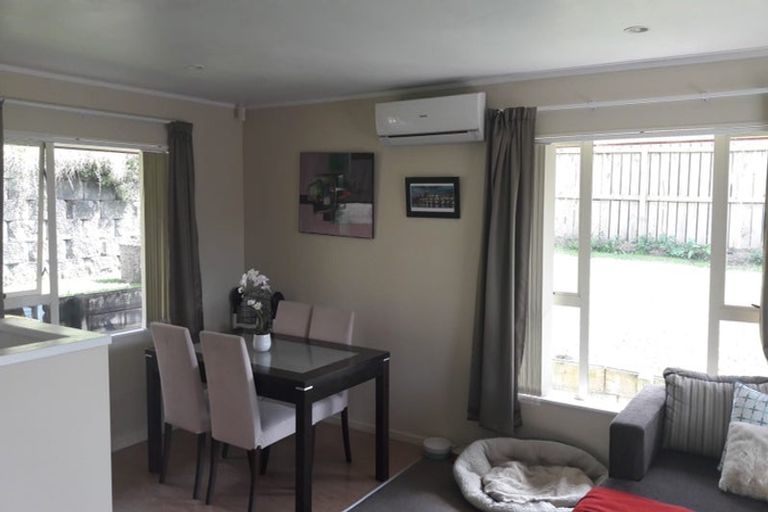 Photo of property in 6 Cretian Crescent, Henderson, Auckland, 0612
