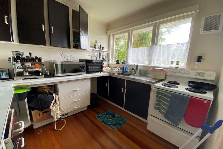 Photo of property in 38a Woodglen Road, Glen Eden, Auckland, 0602
