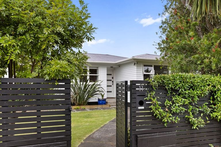 Photo of property in 11 Brennan Avenue, Te Atatu Peninsula, Auckland, 0610