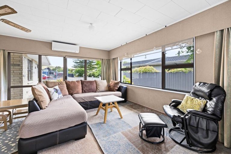 Photo of property in 34 Hammond Road, Taradale, Napier, 4112