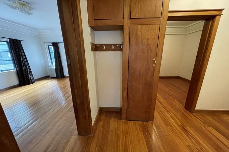 Photo of property in Westhaven Apartments, 11/127u Molesworth Street, Thorndon, Wellington, 6011