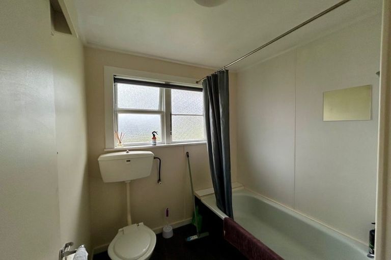 Photo of property in 7 Colvin Street, Westport, 7825