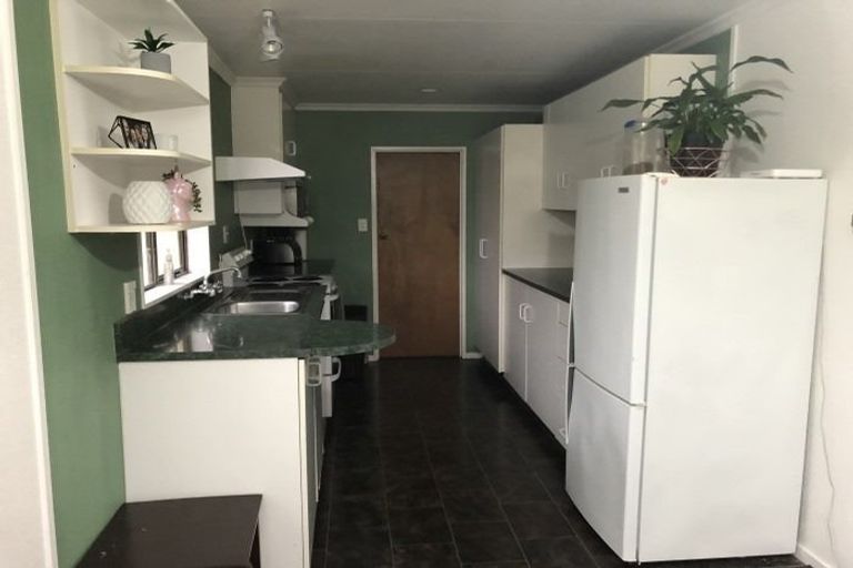 Photo of property in 40 Pencarrow Street, Highbury, Palmerston North, 4412