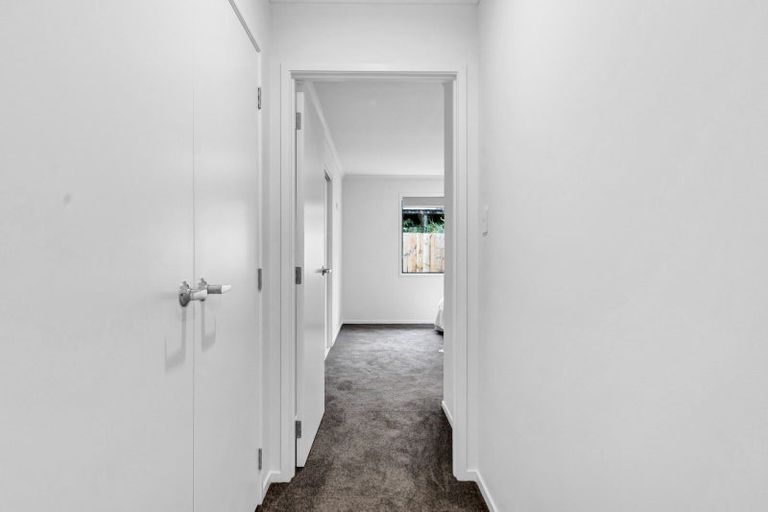 Photo of property in 10a Winstone Place, Highlands Park, New Plymouth, 4312