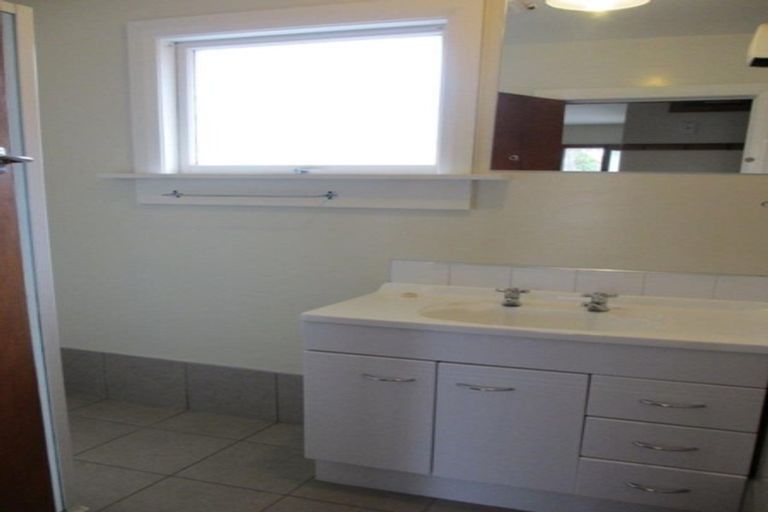 Photo of property in 1 Holliss Avenue, Cashmere, Christchurch, 8022