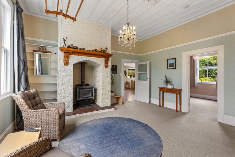 Photo of property in 22 Takiroa Street, Urenui, 4375