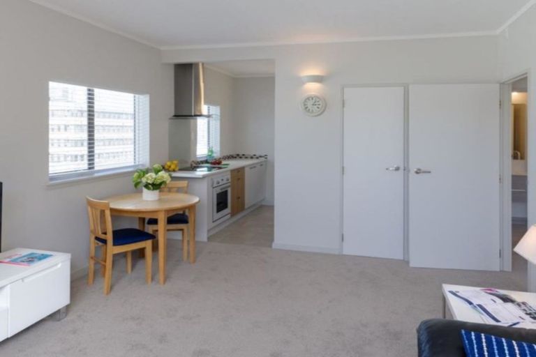 Photo of property in Hobson Court Flats, 54/70u Hobson Street, Thorndon, Wellington, 6011