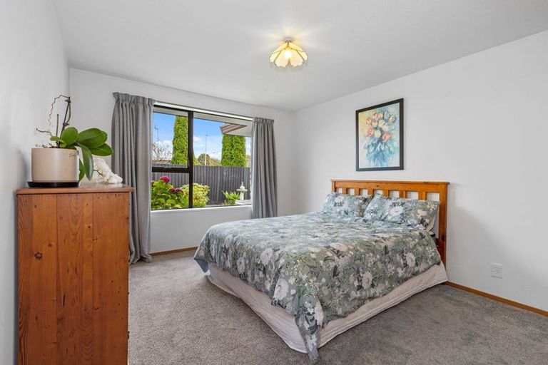 Photo of property in 2/3 Dumfries Drive, Hei Hei, Christchurch, 8042