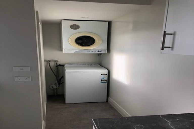 Photo of property in 21 Disley Street, Highbury, Wellington, 6012