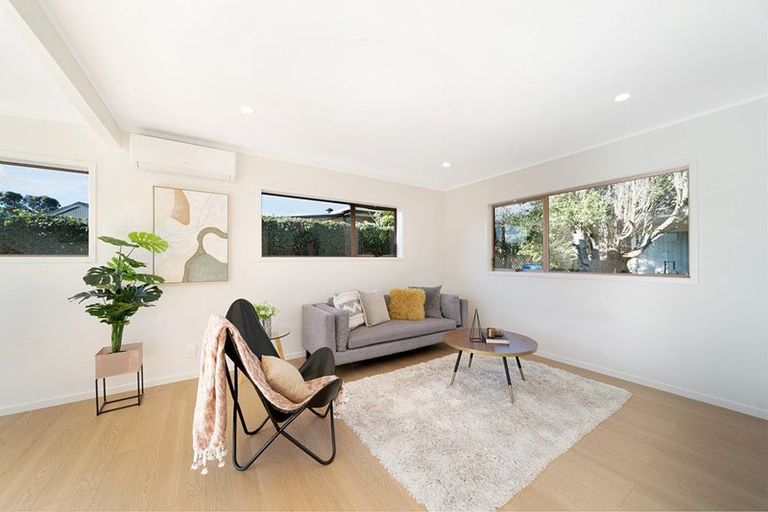 Photo of property in 3/1a Amberley Avenue, Te Atatu South, Auckland, 0610