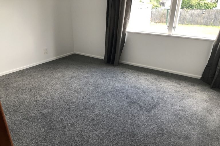 Photo of property in 17 Glen Norman Avenue, Henderson, Auckland, 0610