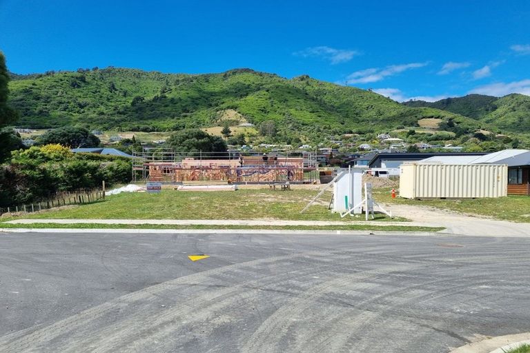 Photo of property in 49 Matenga Street, Waikanae, 5036
