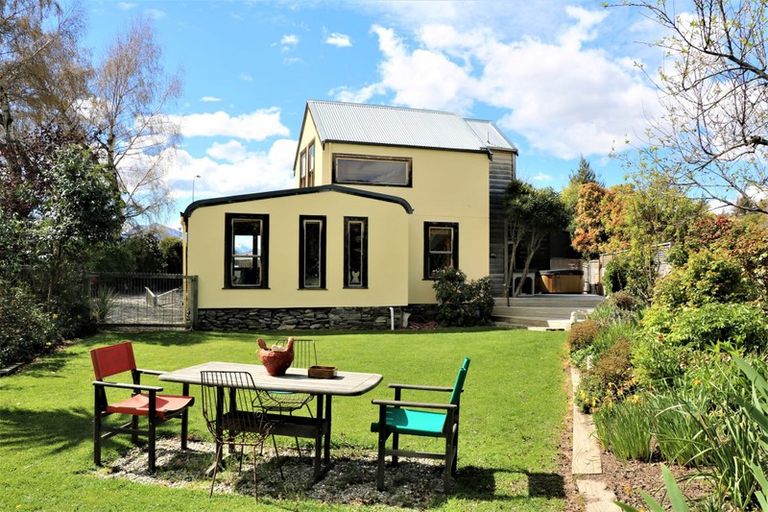 Photo of property in 79 Mcdougall Street, Wanaka, 9305