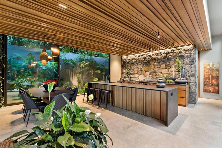 Photo of property in 14b William Street, Takapuna, Auckland, 0622