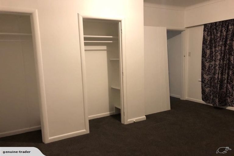 Photo of property in 3/240 Pakuranga Road, Pakuranga Heights, Auckland, 2010