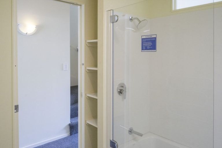 Photo of property in Pirie Street Townhouses, 18/35u Pirie Street, Mount Victoria, Wellington, 6011