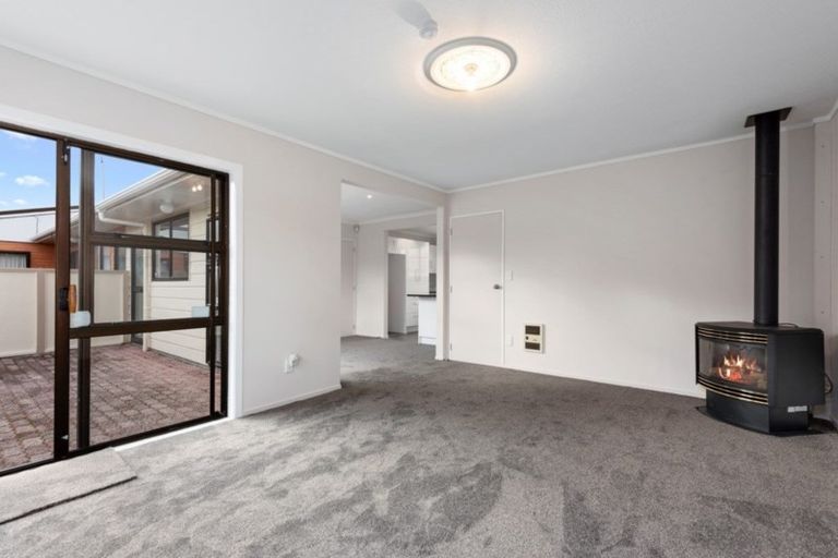 Photo of property in 23f2-a Ranfurly Street, Trentham, Upper Hutt, 5018