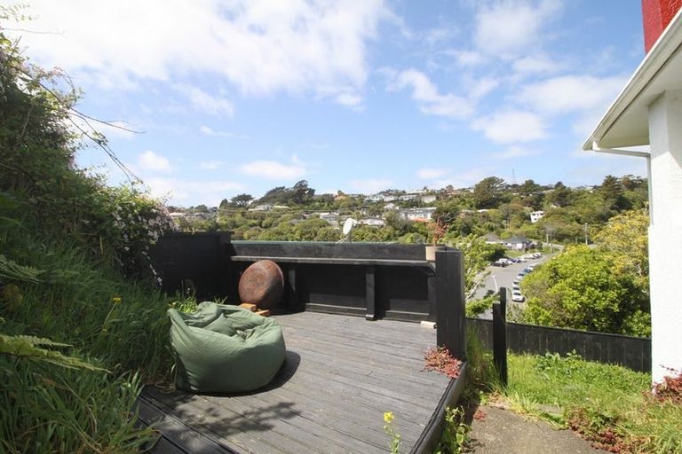 Photo of property in 113a Newlands Road, Newlands, Wellington, 6037