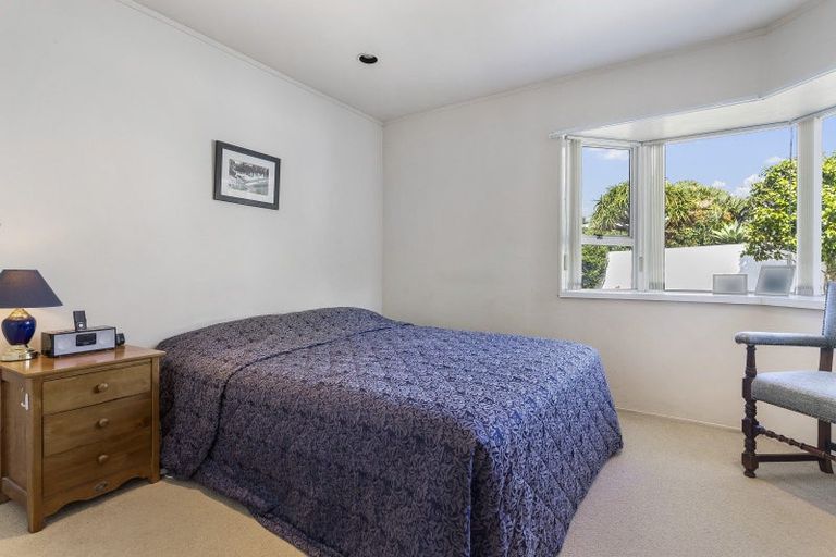 Photo of property in 4 Pacific Parade, Army Bay, Whangaparaoa, 0930