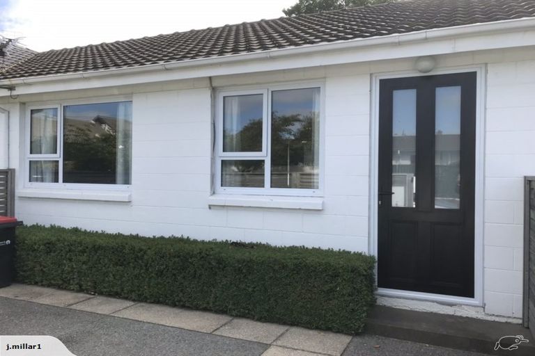 Photo of property in 2/22 Holly Road, St Albans, Christchurch, 8014