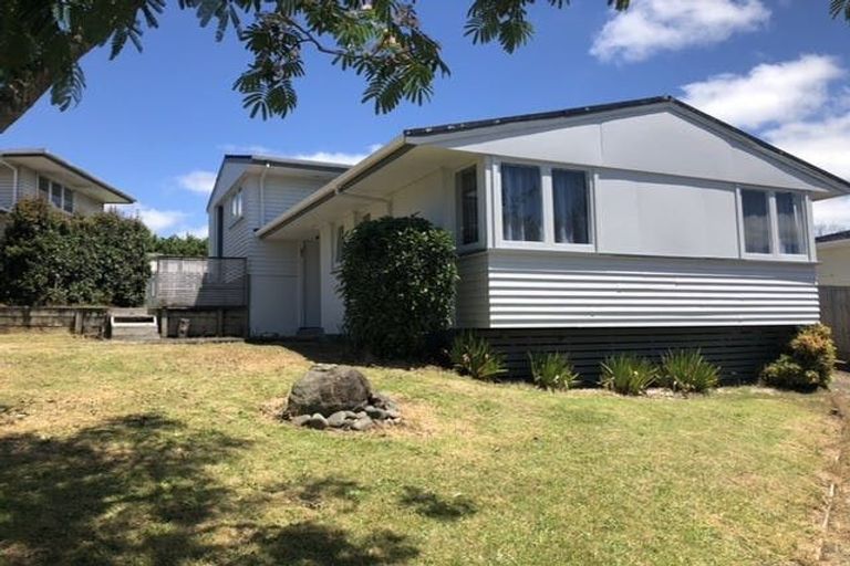 Photo of property in 32 Totara Street, Waiuku, 2123