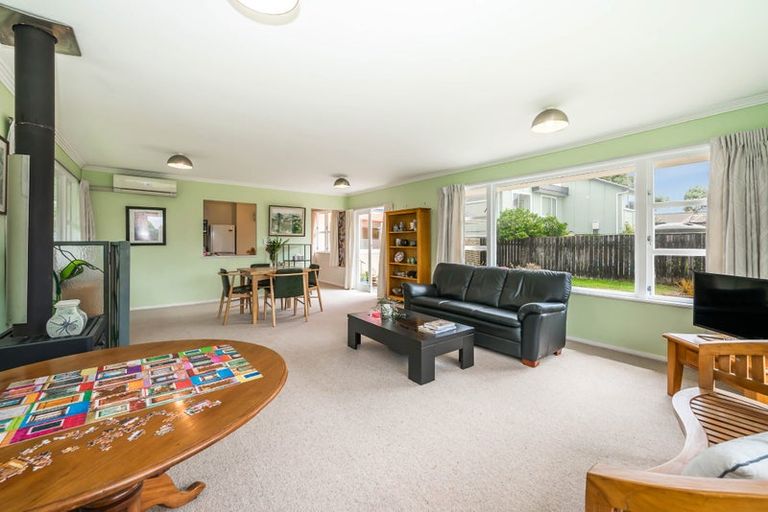 Photo of property in 22 Hohiria Street, Waikanae Beach, Waikanae, 5036