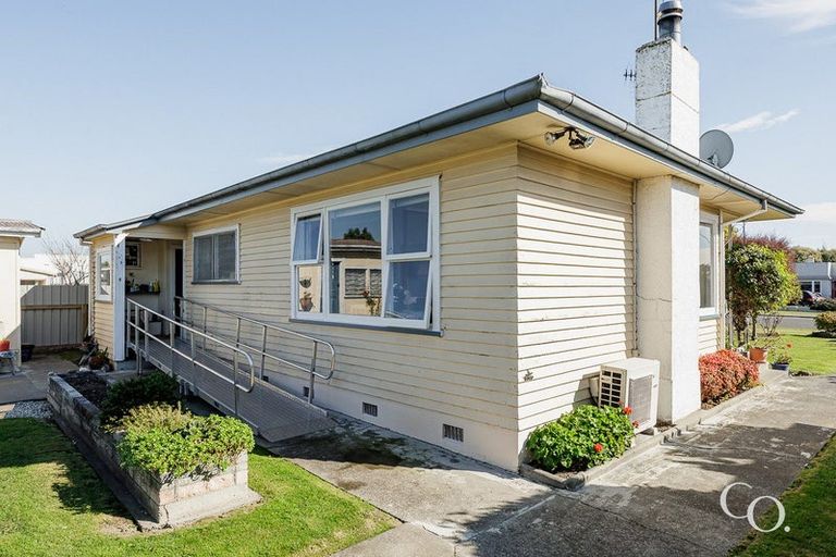Photo of property in 208 Lumsden Road, Akina, Hastings, 4122