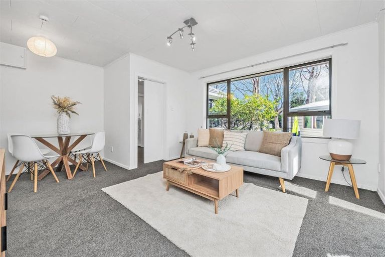 Photo of property in 12 Oakhurst Place, Russley, Christchurch, 8042