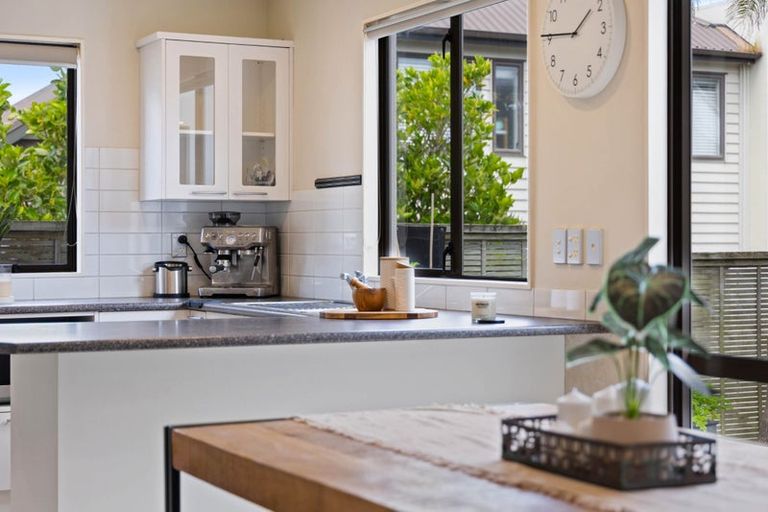 Photo of property in 34a Bleakhouse Road, Howick, Auckland, 2014