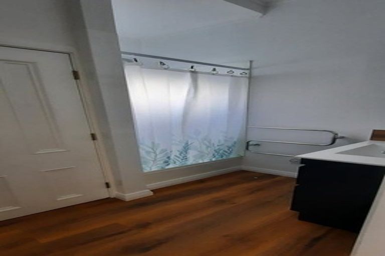 Photo of property in 2 Yale Road, Mount Cook, Wellington, 6021