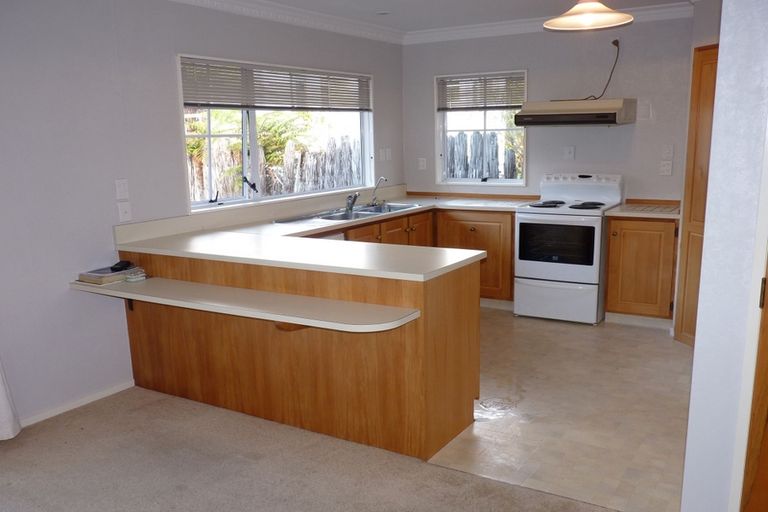 Photo of property in 62 Rokino Road, Hilltop, Taupo, 3330