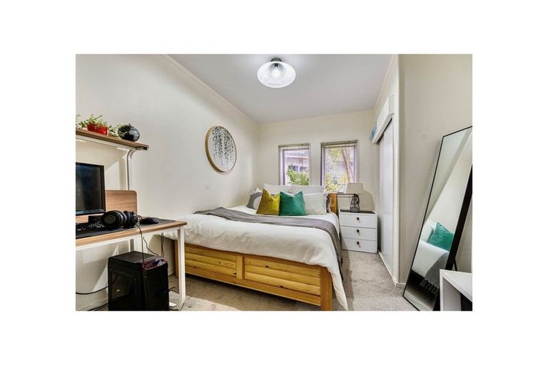 Photo of property in 38 Awaruku Road, Torbay, Auckland, 0630
