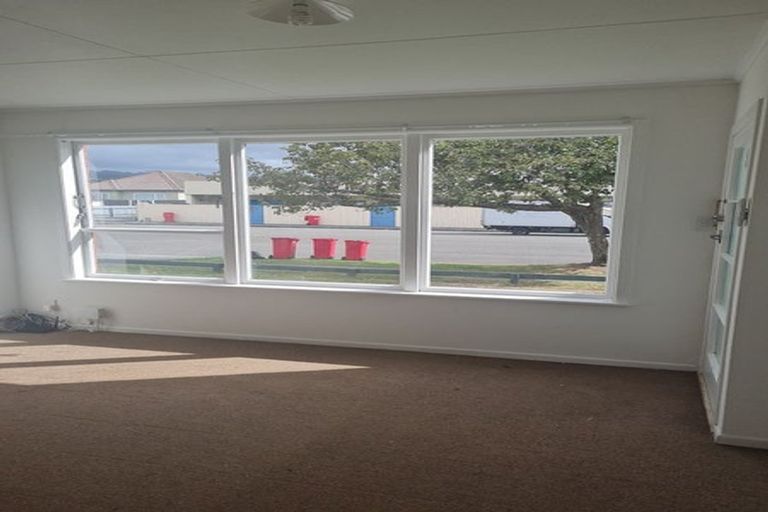 Photo of property in Shakespeare Flats, 8/48 Merton Street, Trentham, Upper Hutt, 5018