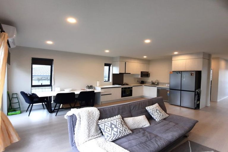 Photo of property in 69b Astley Avenue, New Lynn, Auckland, 0600